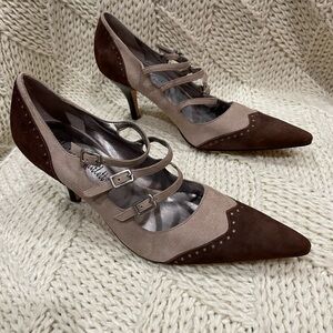 Alexandra Bartlett Brown and Tan Heels